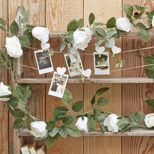 Valkoinen kukkaköynnös -koriste  